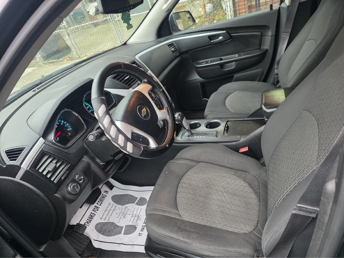 2013 Chevrolet Traverse LT - photo 3