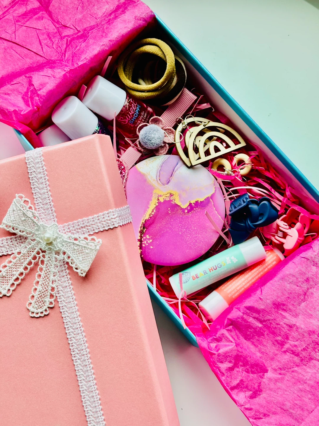 Cute Teen Self Care Gift Box 💖 Nail Polish Bundle - photo 3