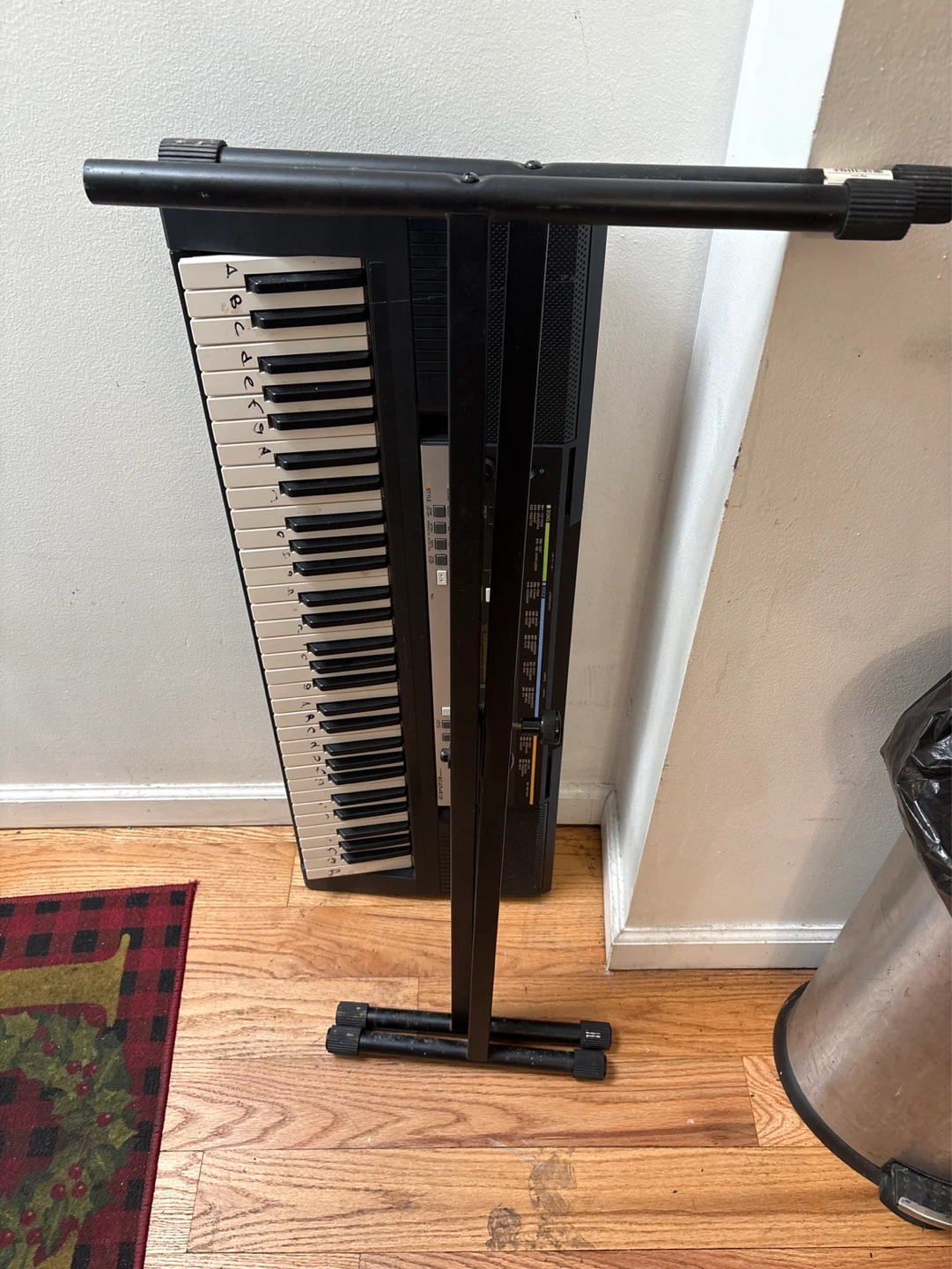 Yamaha EZ-300 Keyboard with Stand - photo 3