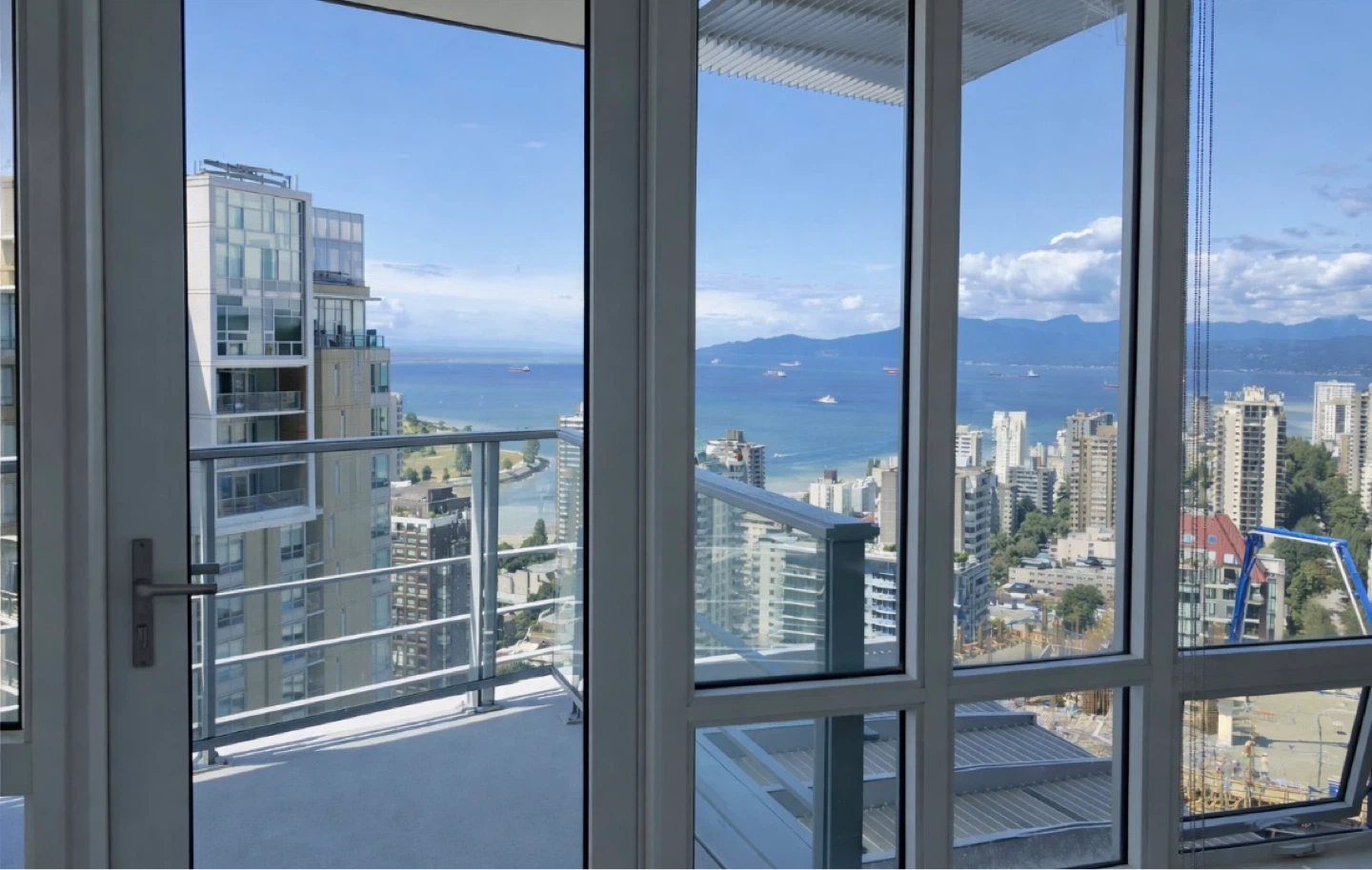 Spacious furnished condo with stunning ocean views