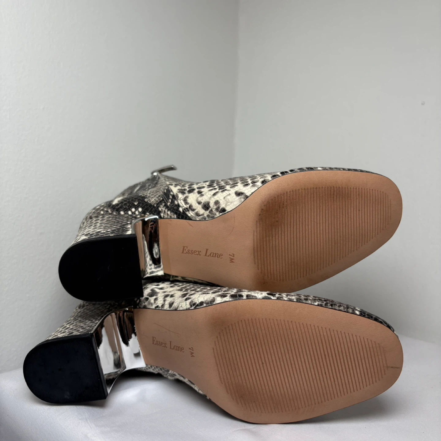 Essex Lane "Gabriella" Snake Leather Ankle Boots - photo 5
