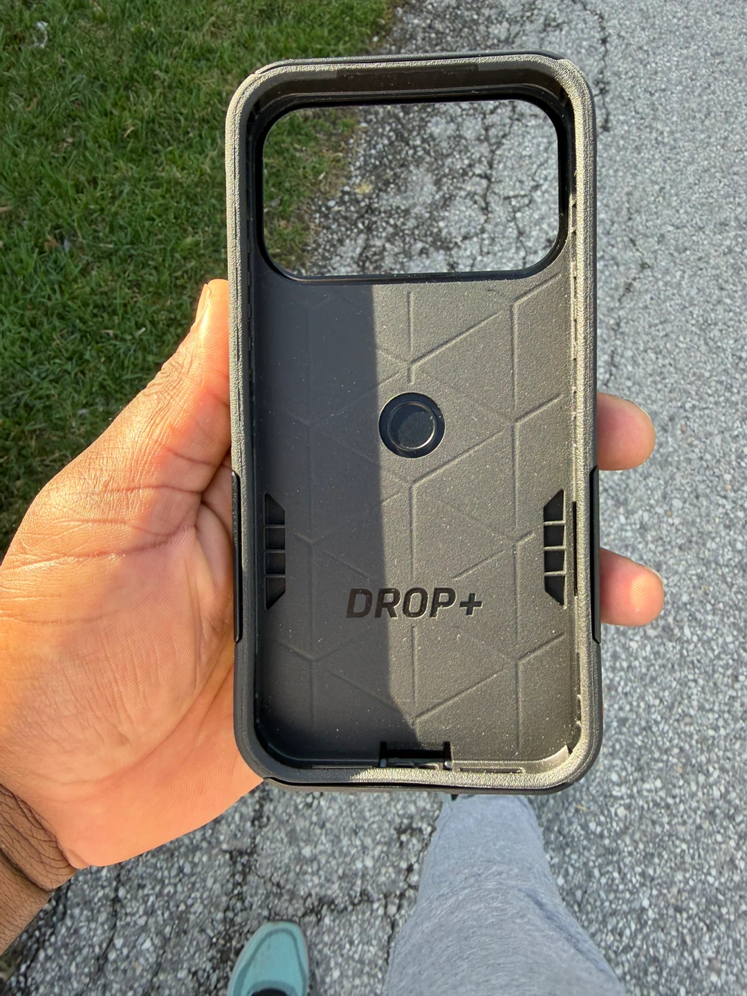 17 pro max OtterBox DROP+ Phone Case - photo 2