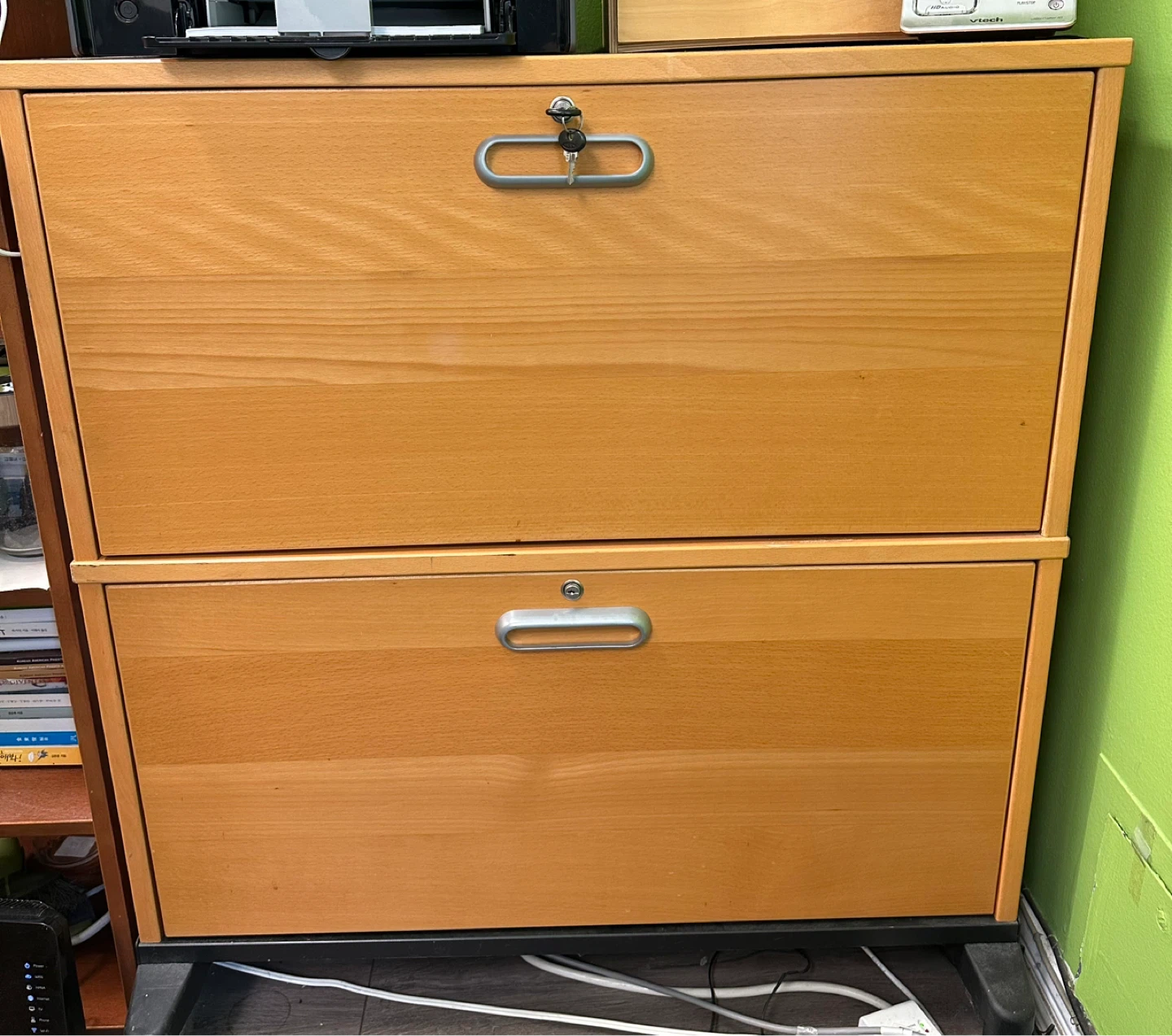 2-Drawer Filing Cabinet