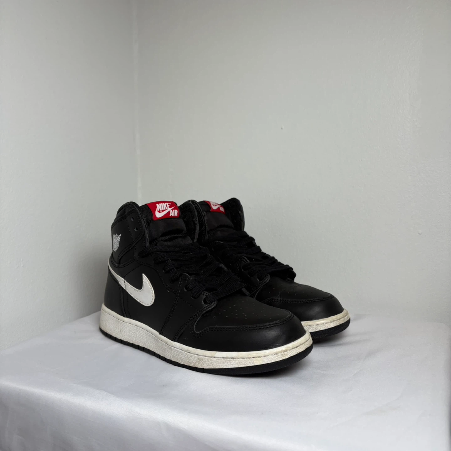 Nike Air Jordan 1 High Black White
