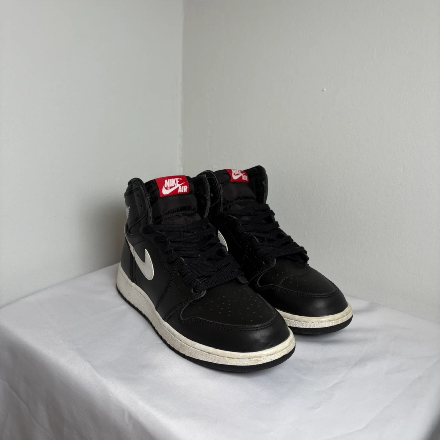 Nike Air Jordan 1 High Black White - photo 4