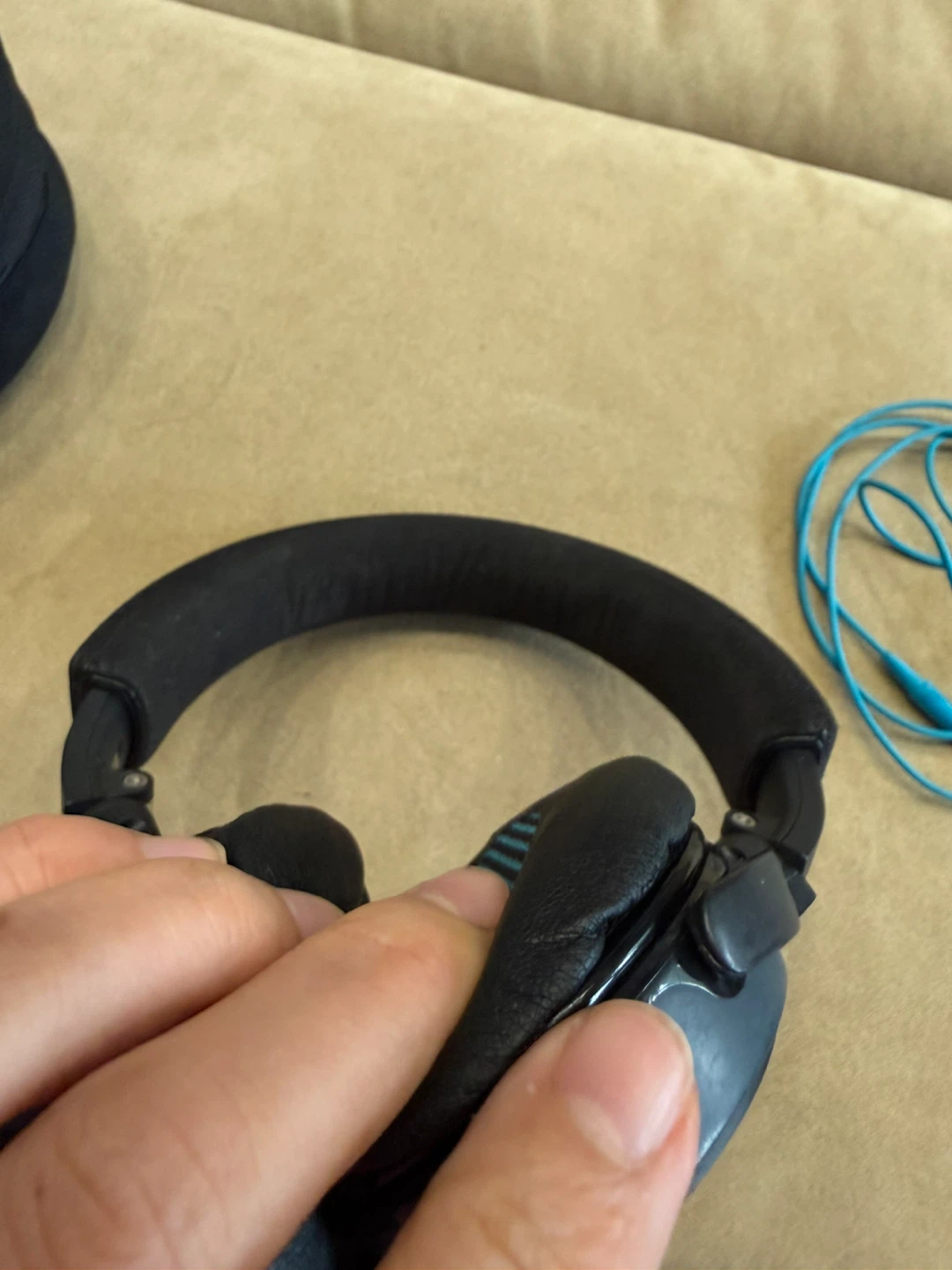 Bose QuietComfort 35 II Noise Cancelling Headphones - photo 5