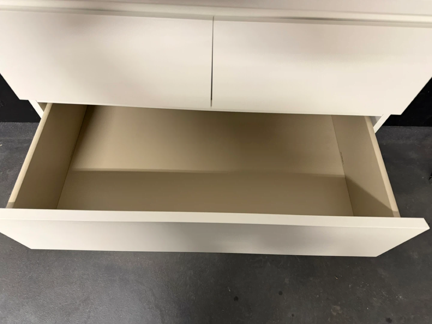 IKEA White 6-drawer dresser - photo 4