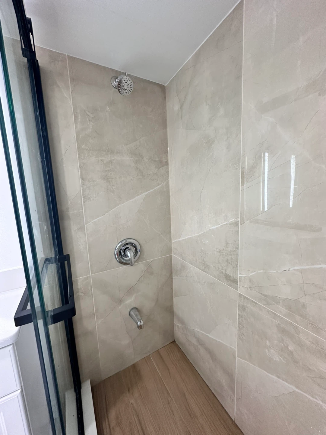 Private Room for Rent - photo 2