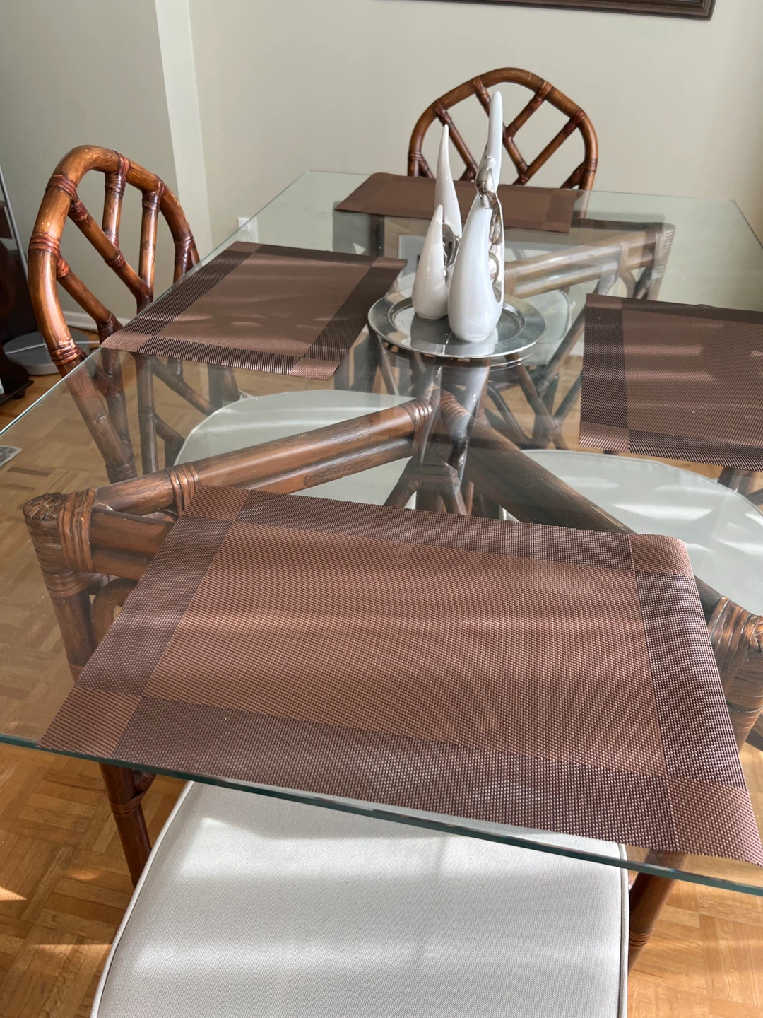 Glass top dining table with bamboo chairs - photo 4