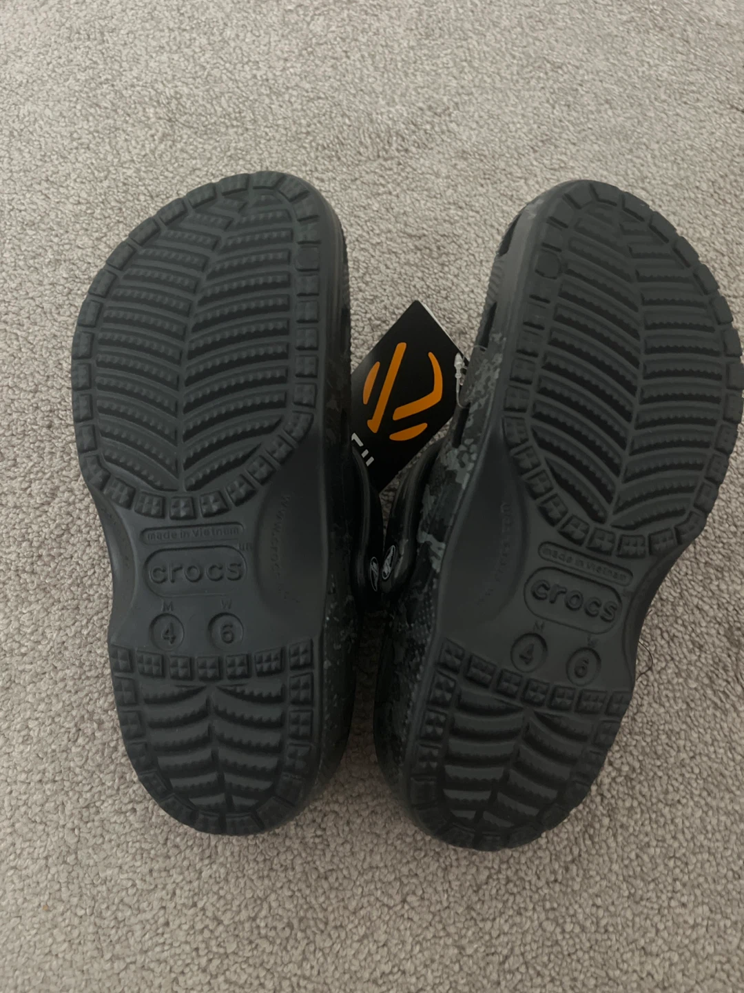 Crocs Classic Camo Clog Shoes - photo 2
