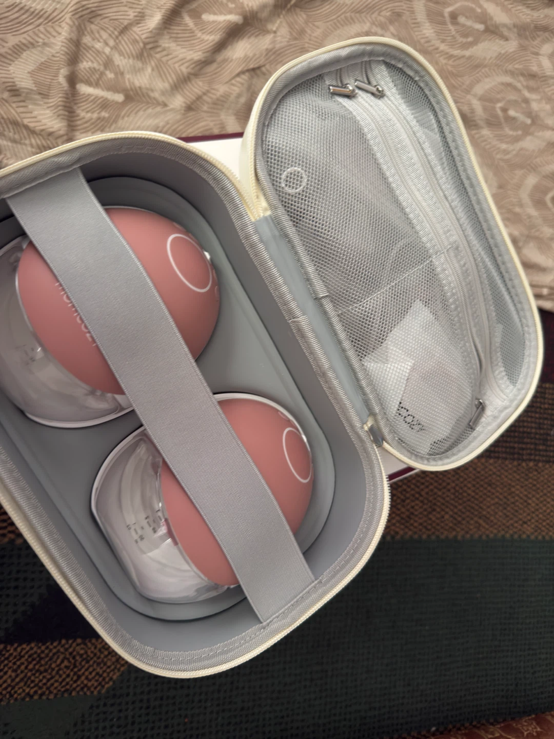 Momcozy Mobile Flow Hands-Free Breast Pumps - photo 3