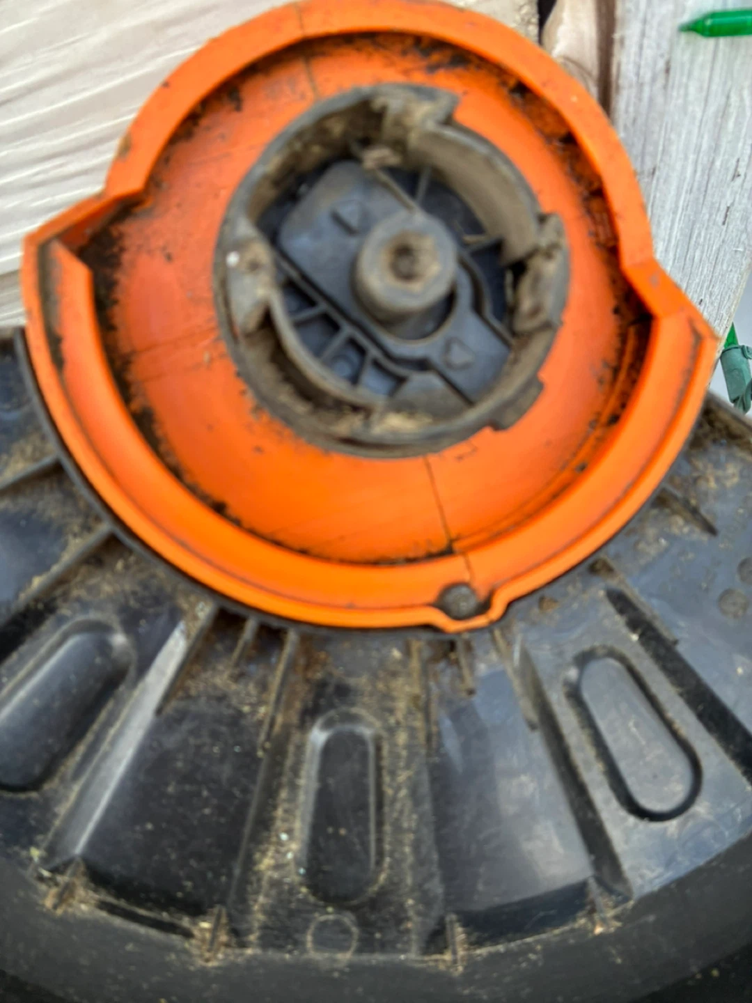 20V grass trimmer with battery and charger - photo 5