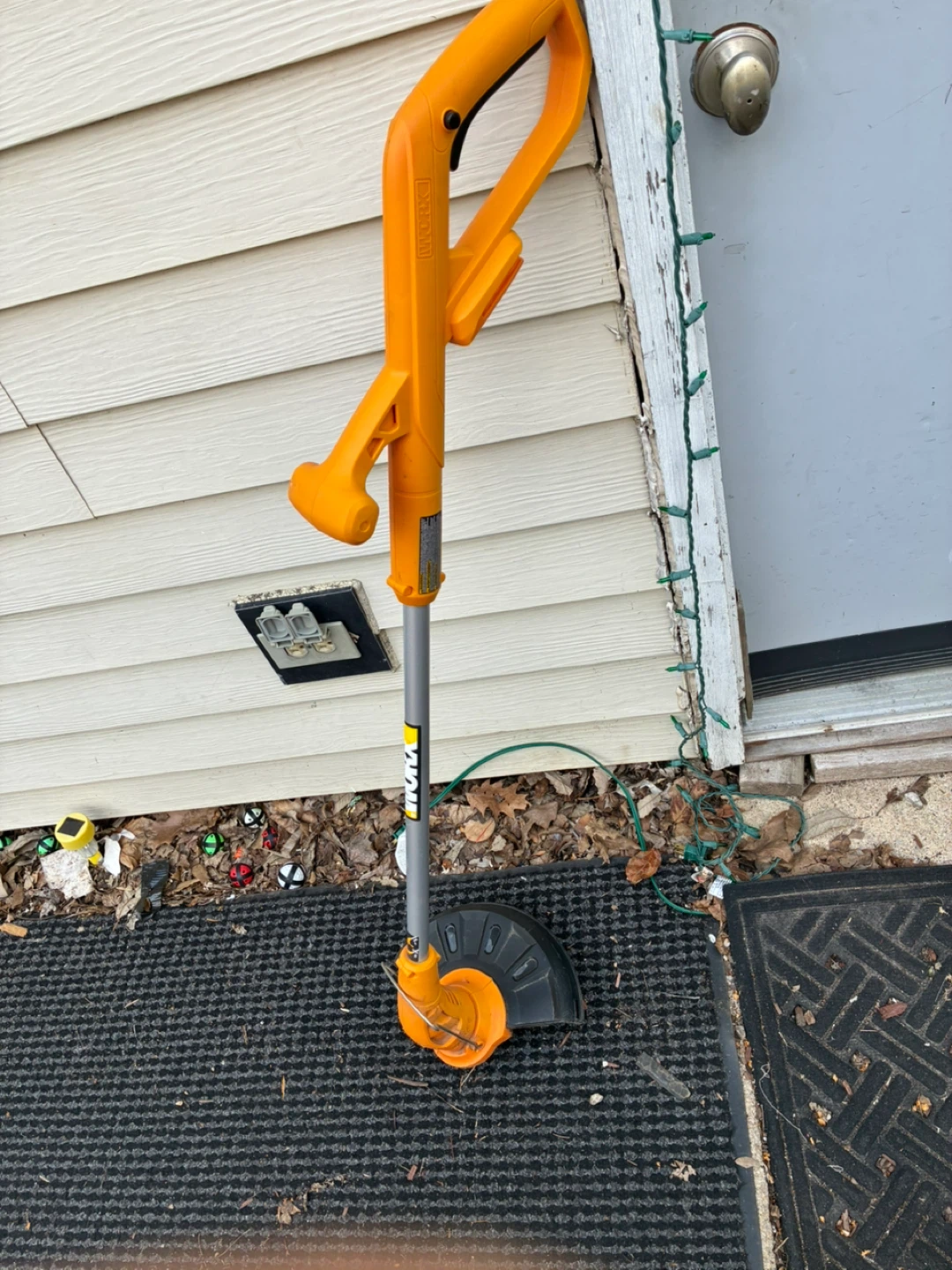 20V grass trimmer with battery and charger