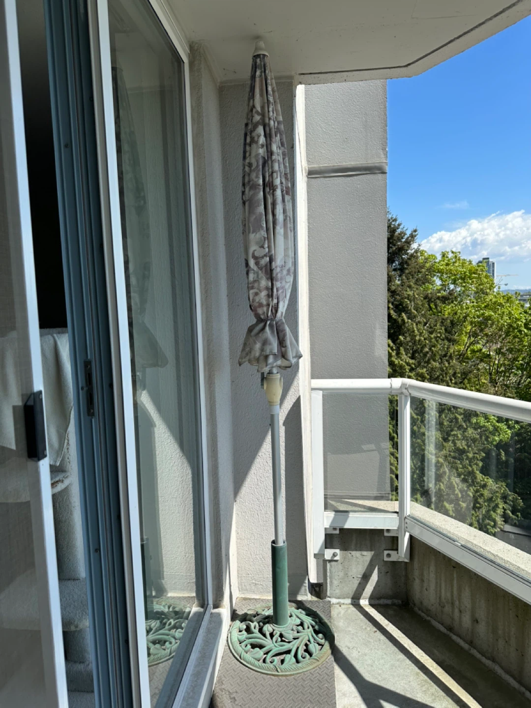 Free Patio Umbrella