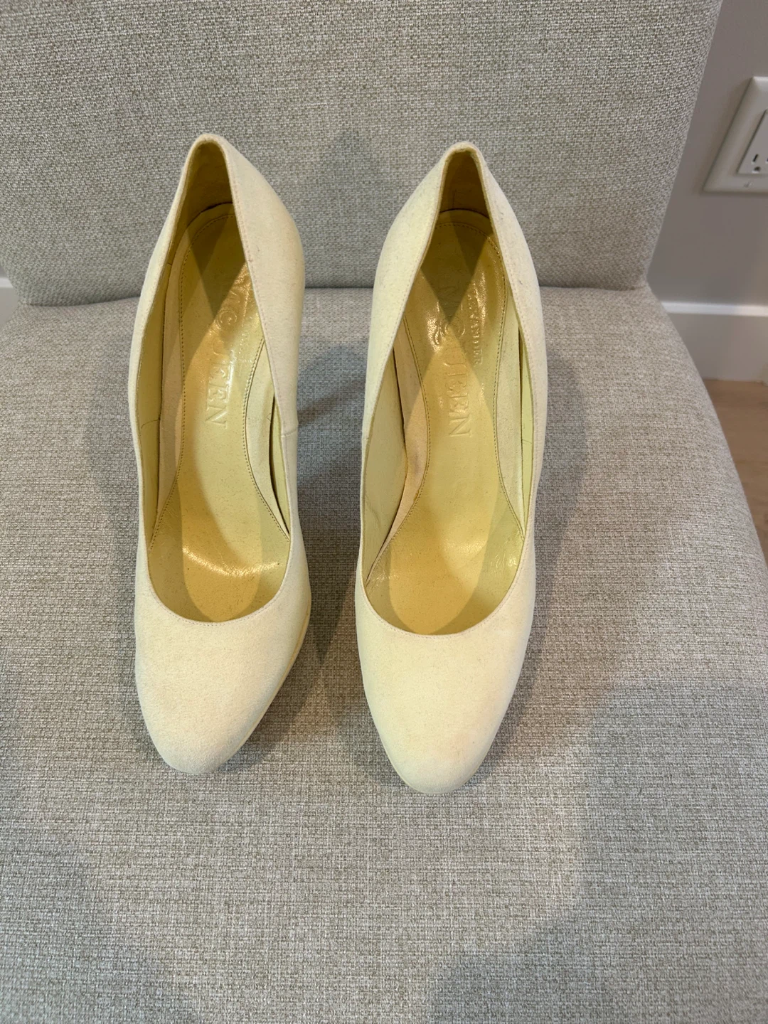 Alexander McQueen Suede Pumps