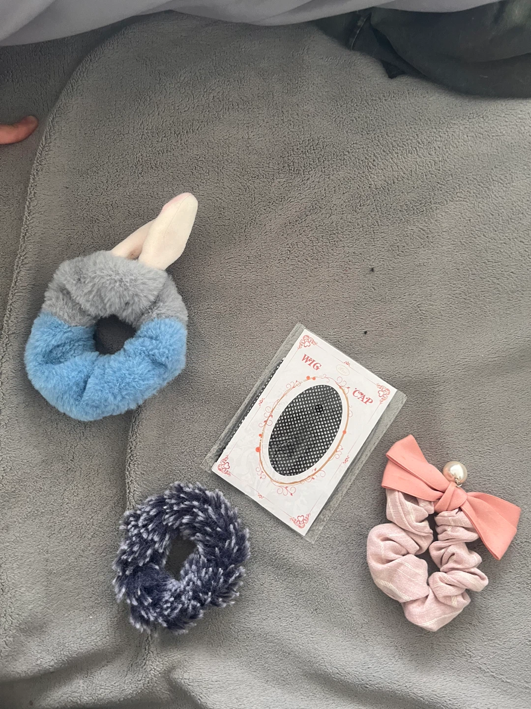 3 Scrunchies and Wig Cap Set