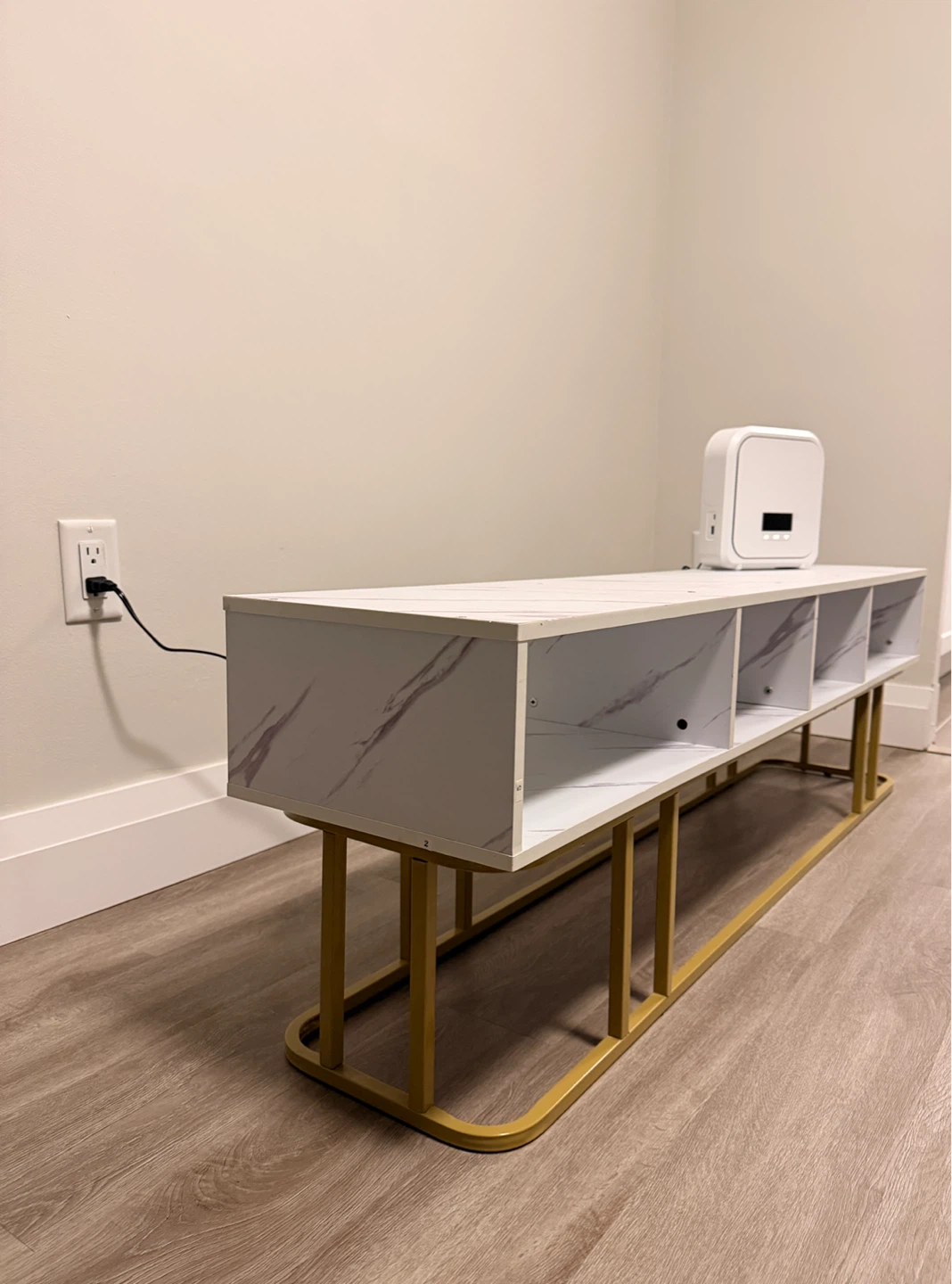 White Marble style console with Gold Legs - photo 2