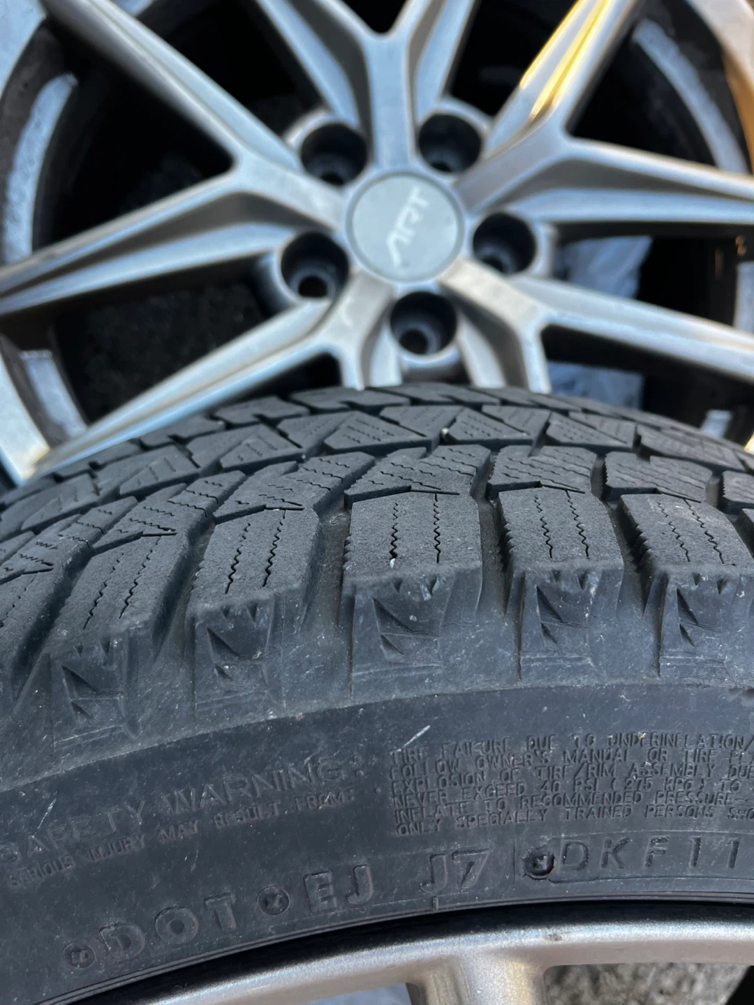 18” rims with 225/45/18 winter tires - photo 2
