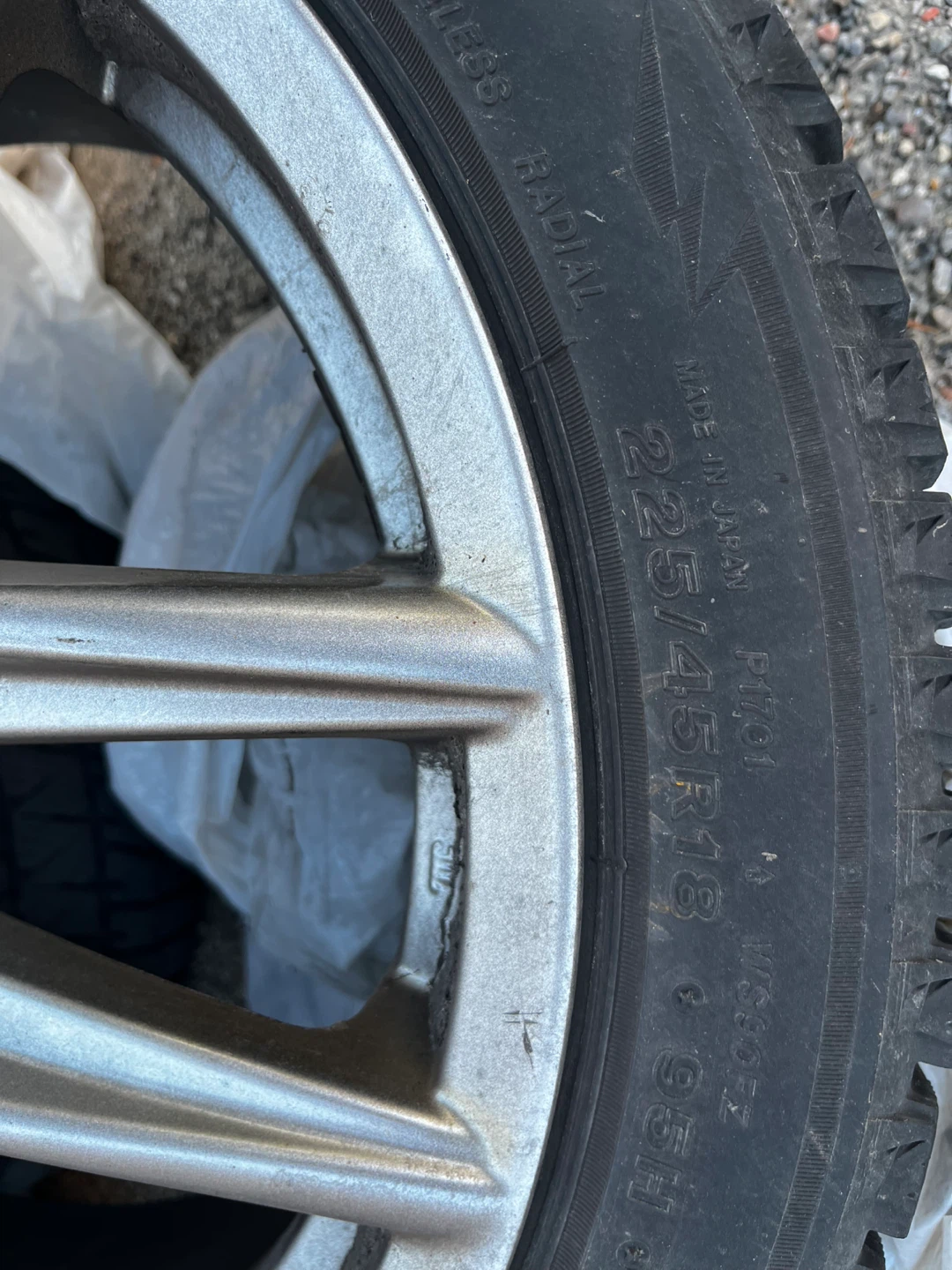 18” rims with 225/45/18 winter tires - photo 4