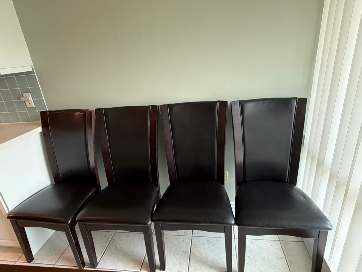 Dining Set (Table + 4 chairs) - photo 3
