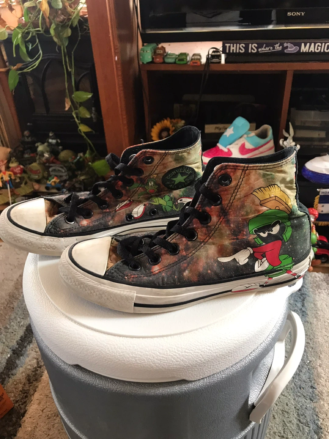 Converse All-Star high top Marvin the Martian sneakers