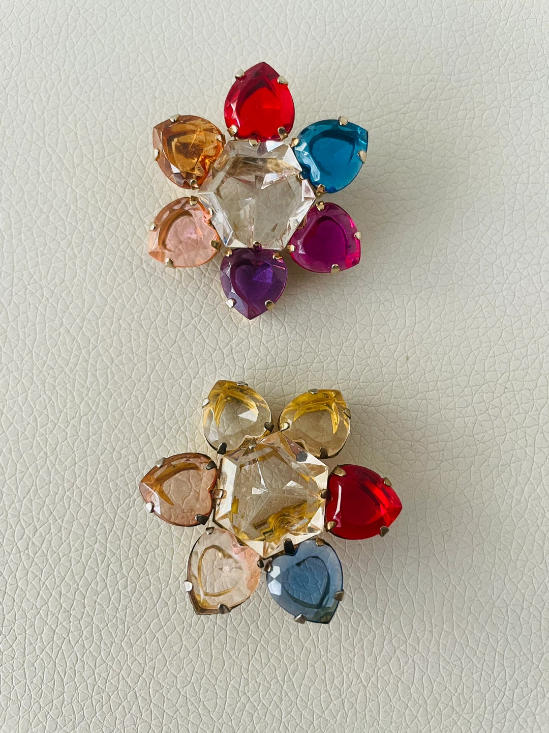 Broaches