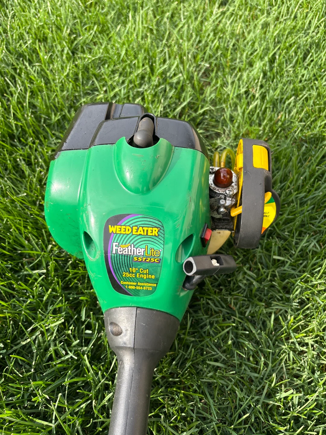 Weed Eater FeatherLite String Trimmer SST25C - photo 2