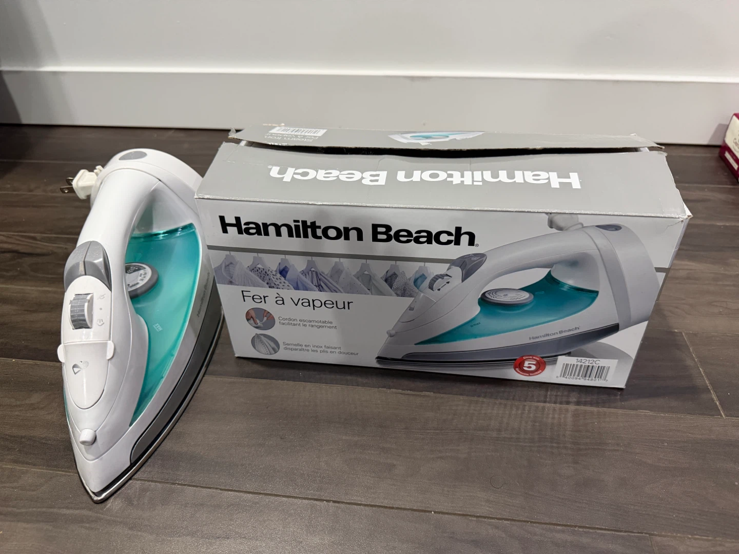 Moving sale - Hamilton Beach Steam Iron with Box