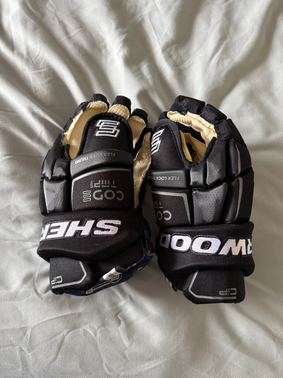 Sherwood Code TMP 1 Hockey Gloves