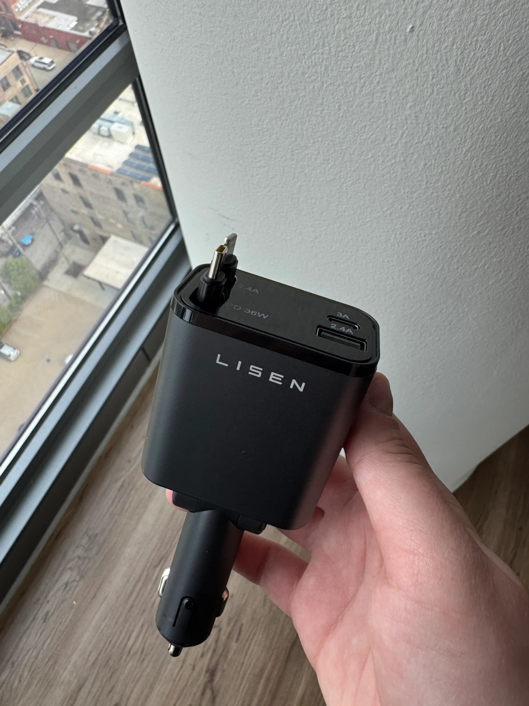 LISEN Retractable Car Charger