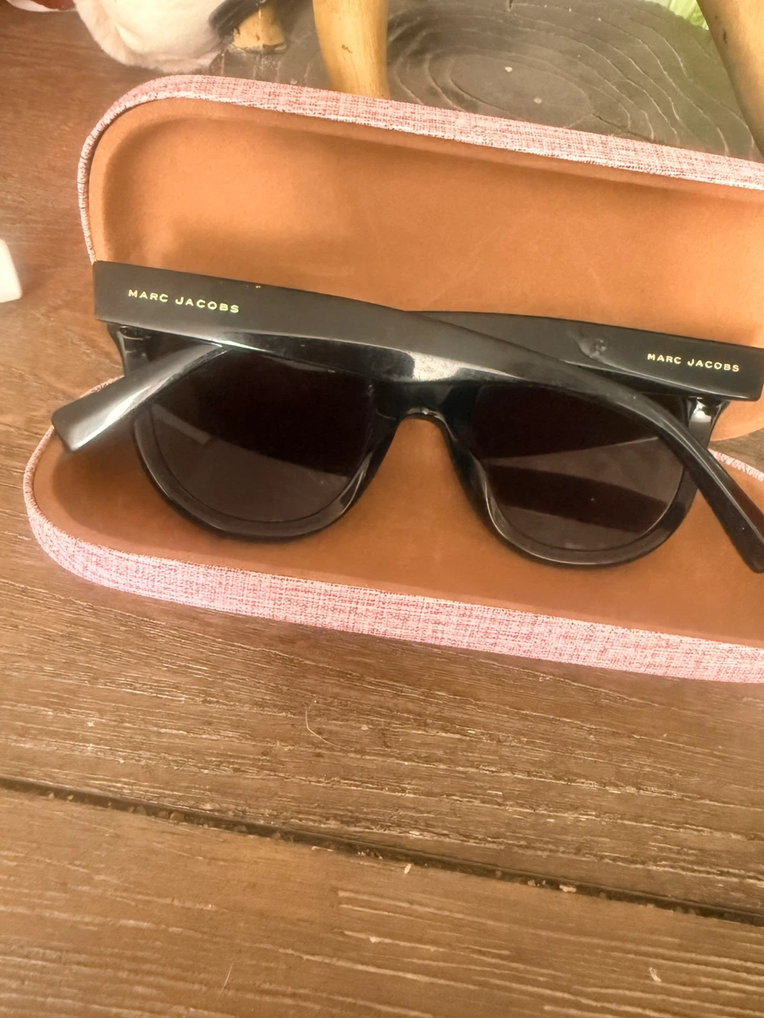 New Marc Jacobs Black Sunglasses with Case 🌱 - photo 4