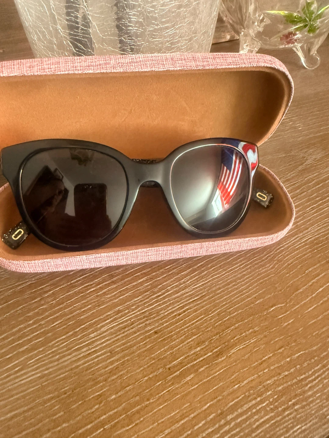 New Marc Jacobs Black Sunglasses with Case 🌱 - photo 5