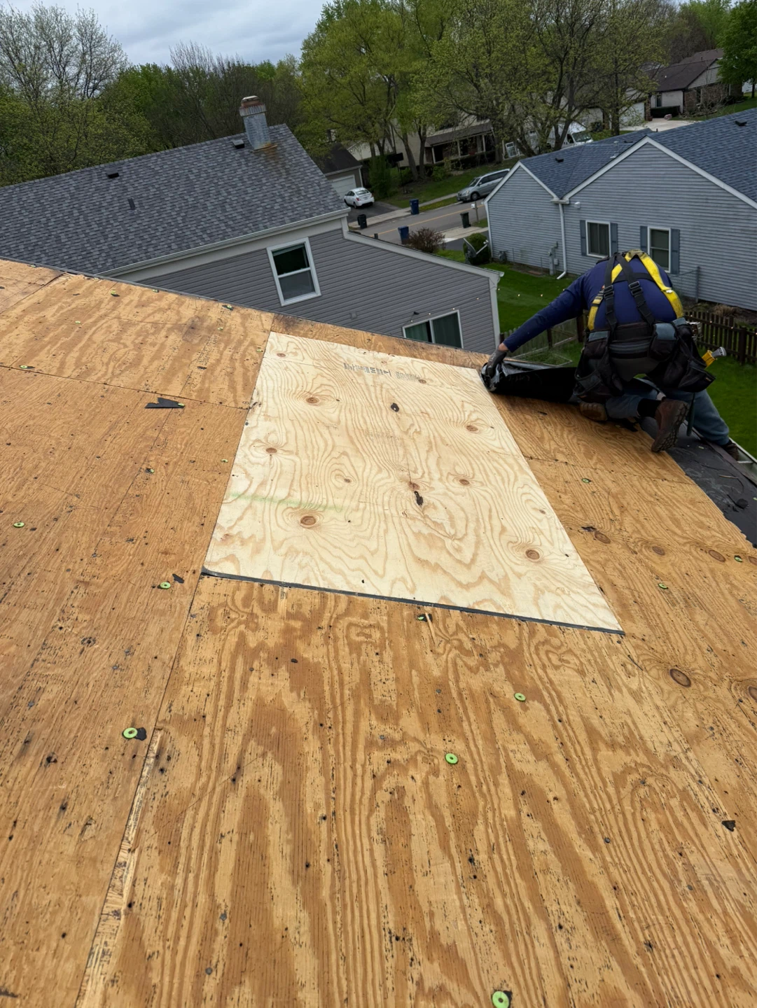 Roofing Construction - photo 2