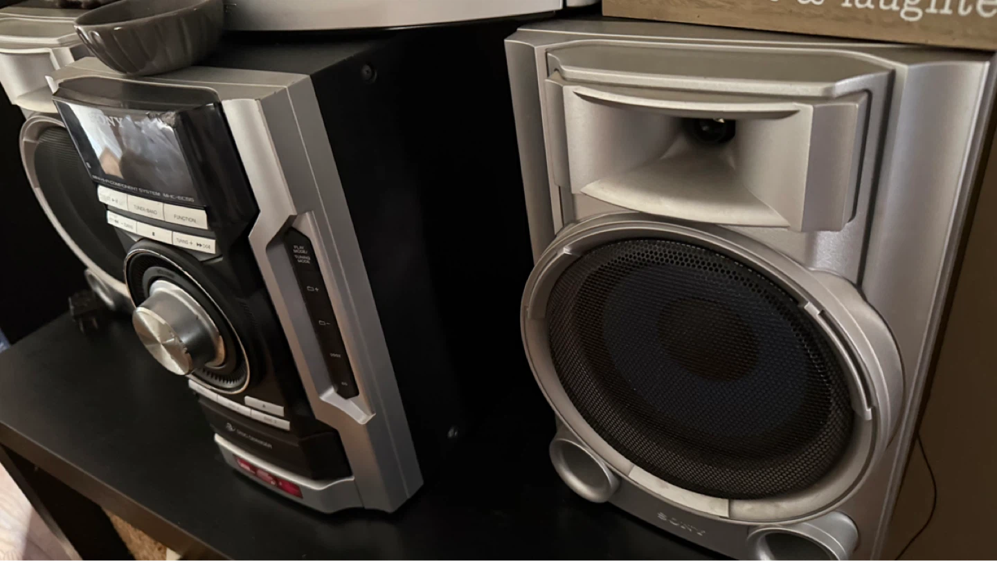 Sony MHC-EC55 Mini Hi-Fi Component System - photo 2