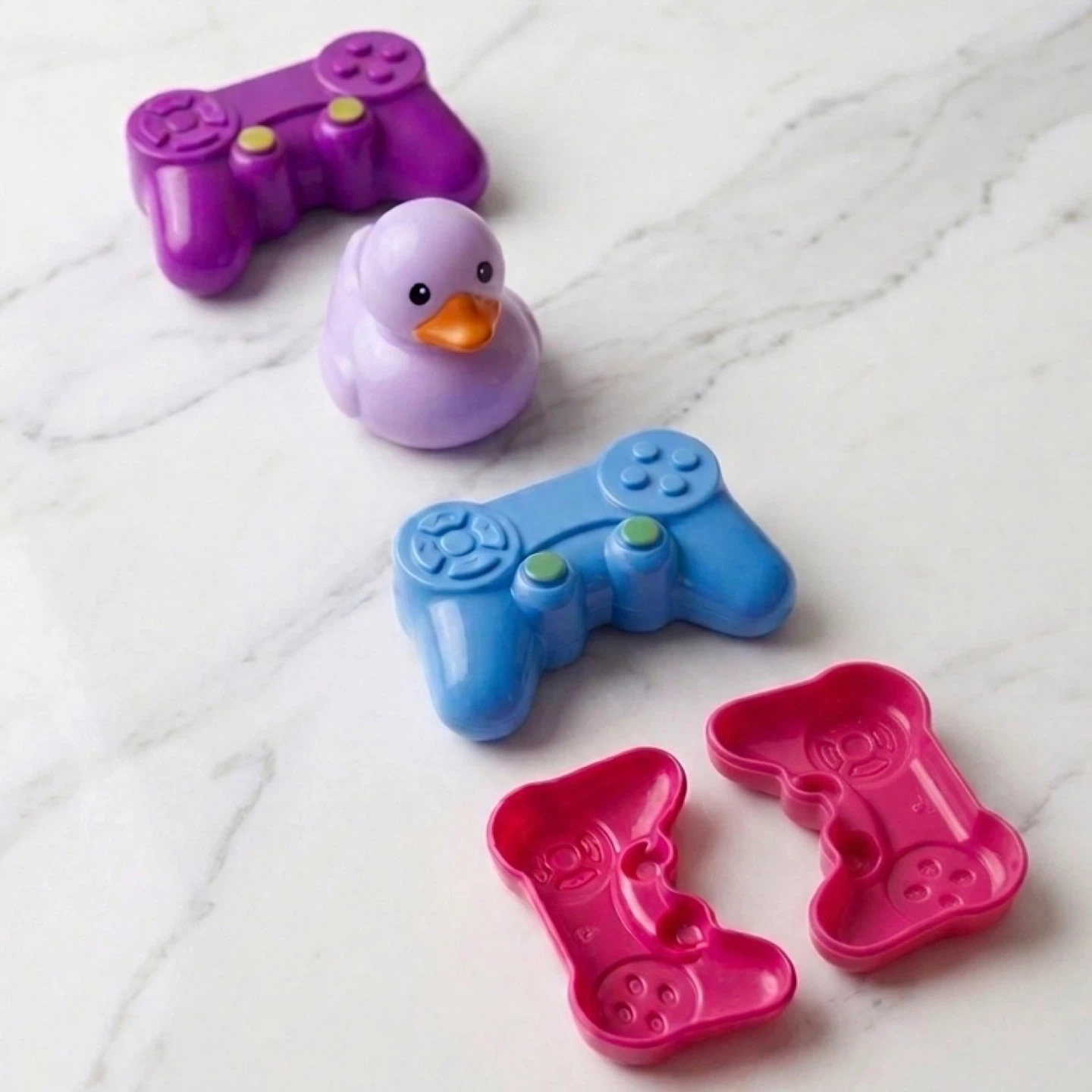 Greenbrier Plastic Gaming Controller Duck Storage Container Set
