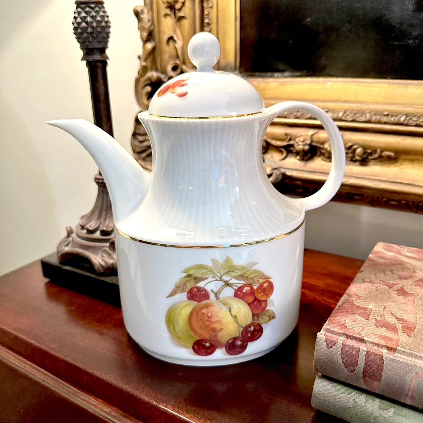 Kaiser orchard fruits coffee pot