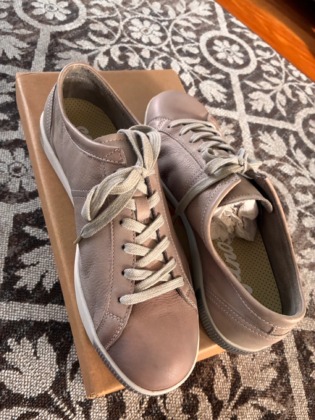 Softinos Tom Washed Taupe Leather Sneakers Size 40 - photo 2