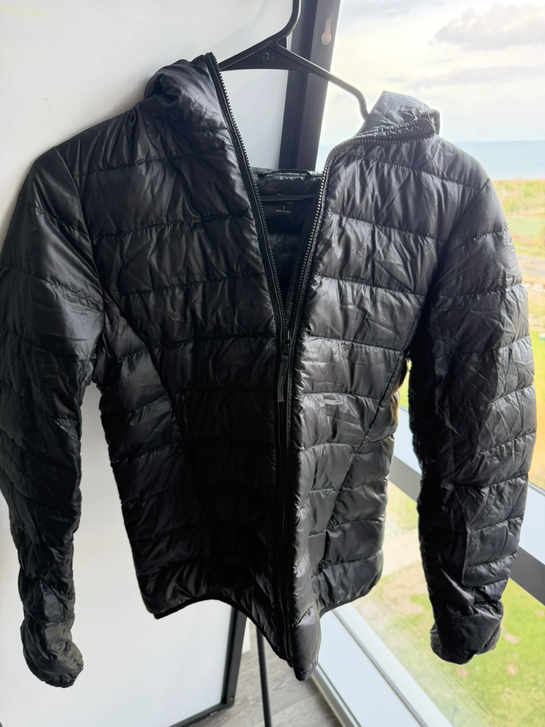 UNIQLO Lightweight Puffer Jacket - Black, Size S