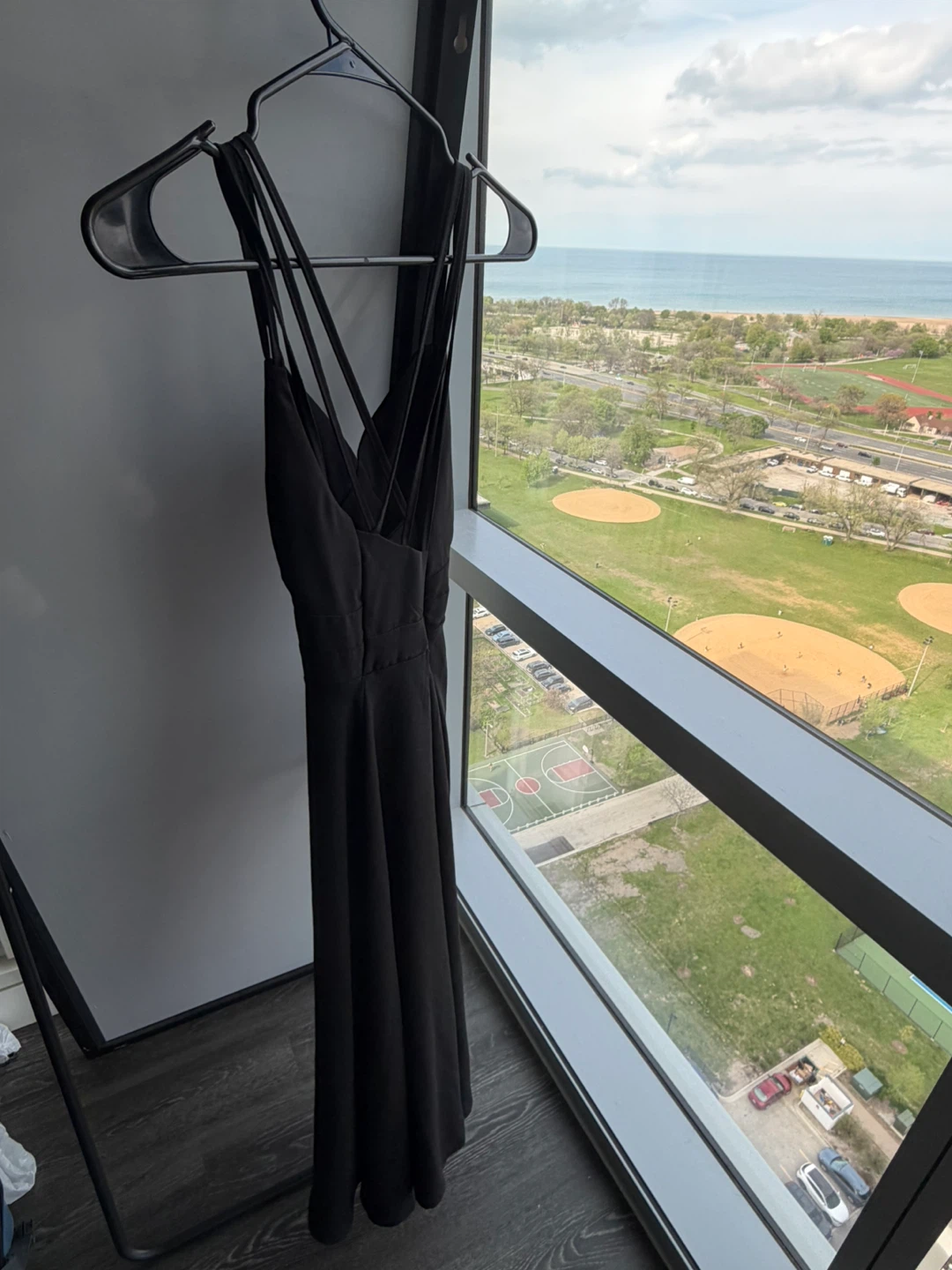 Elegant Black Spaghetti Strap Dress - photo 3