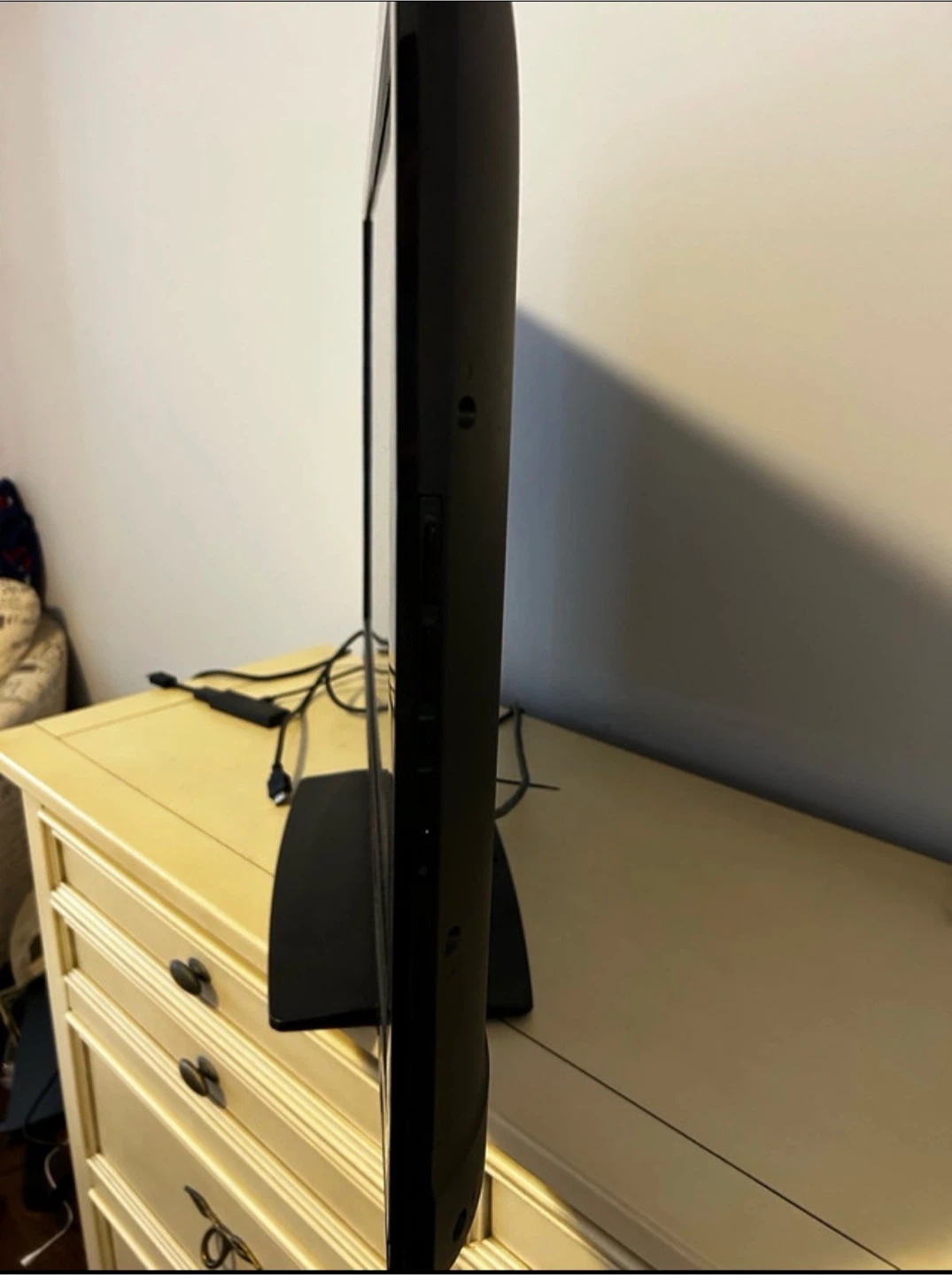 Dynex Flat Screen TV - photo 3