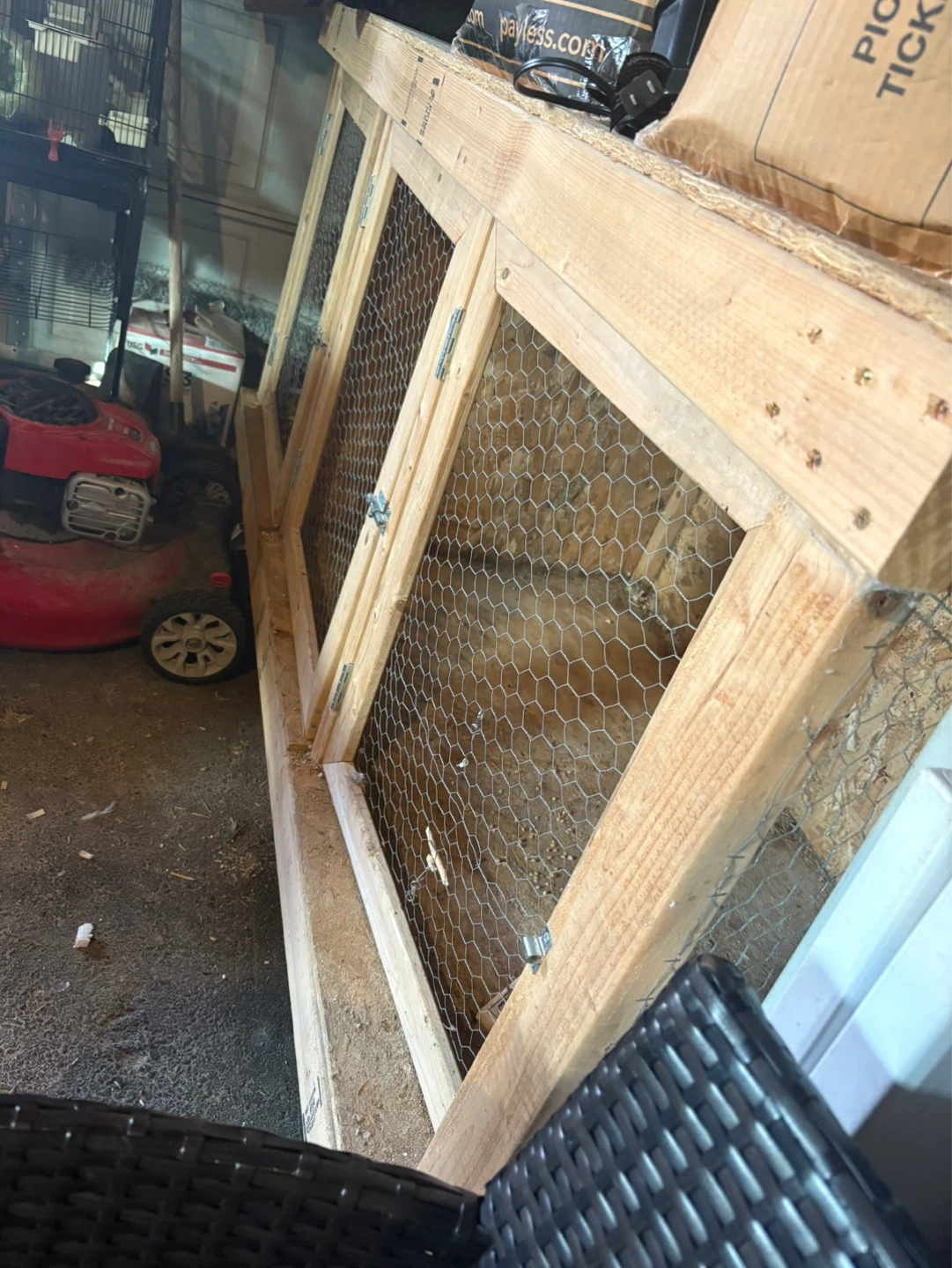 Wooden Chicken Coop 3 way door