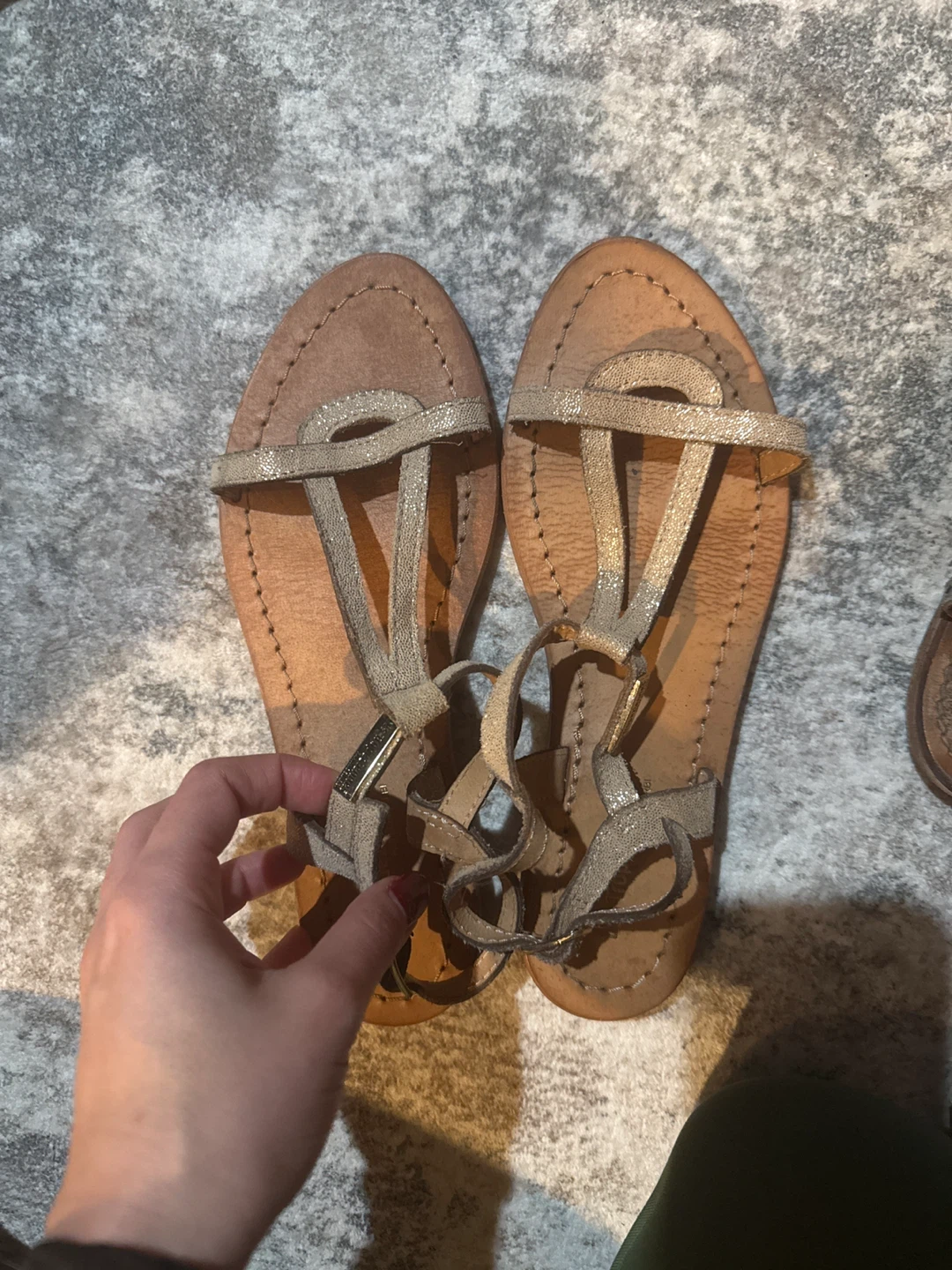 Women's Flat Sandals - Tan/Gold Metallic