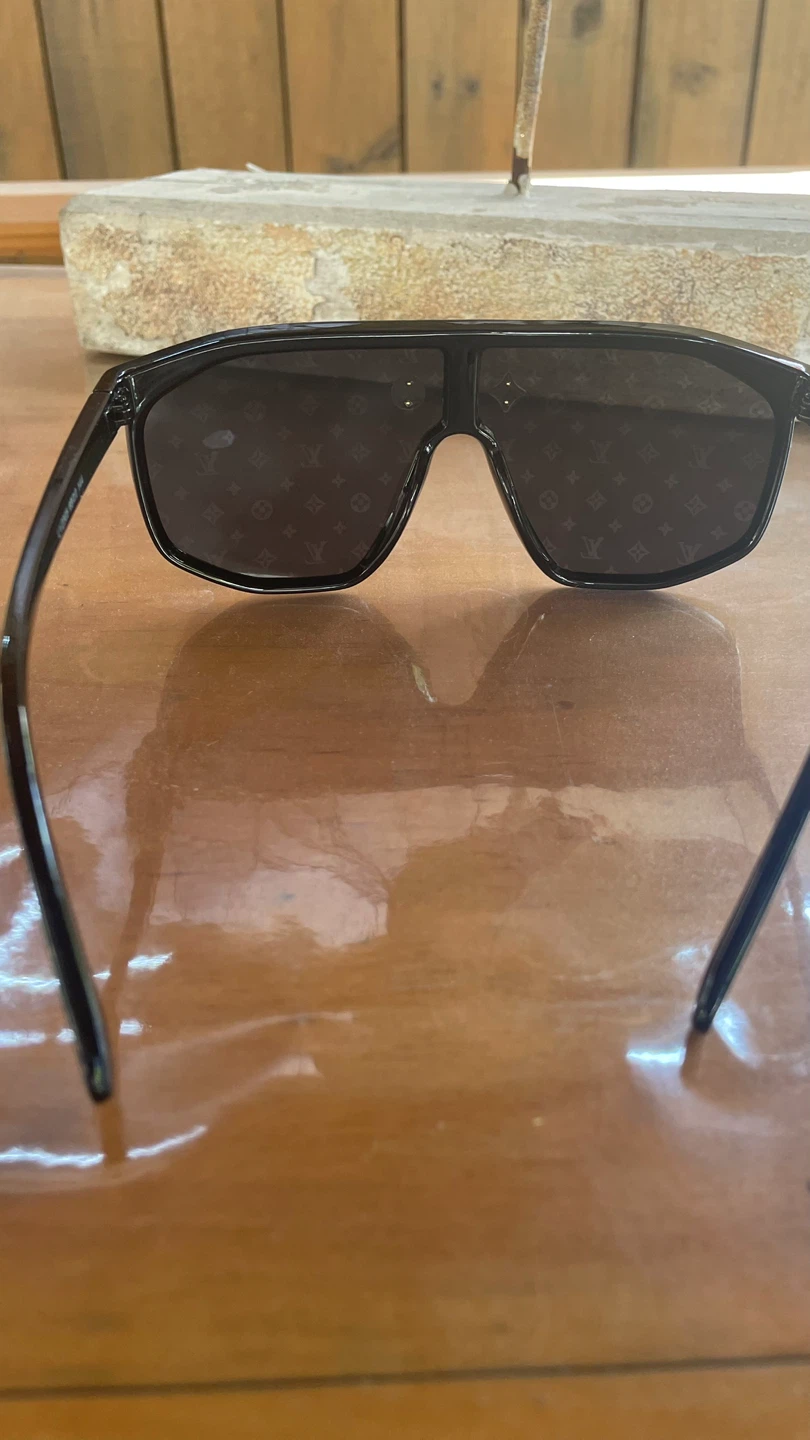 Louis Vuitton Sunglasses - photo 3