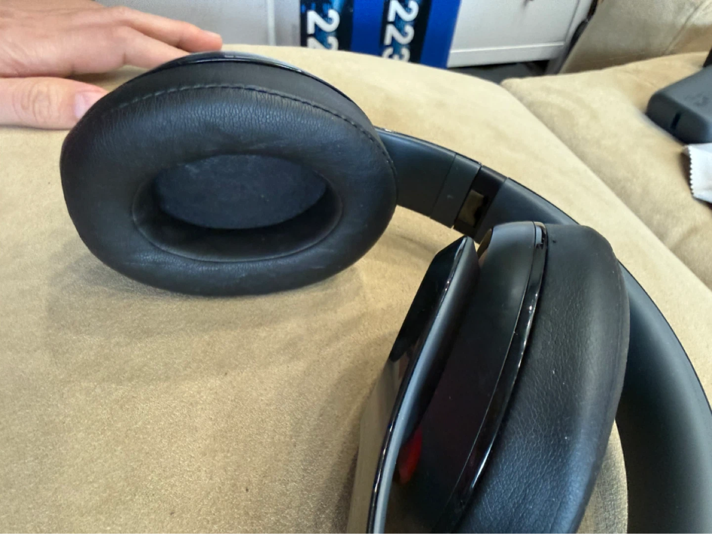 Beats Solo 2 Headphones - photo 2