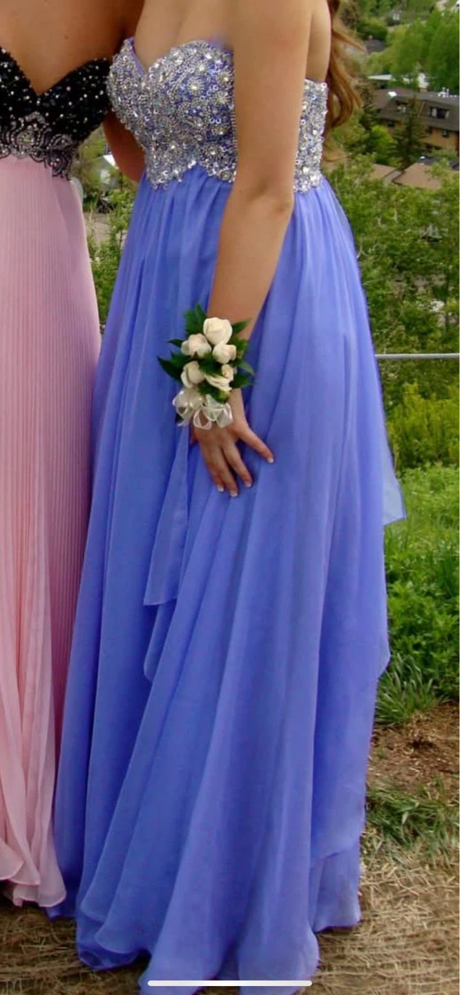 🌱 Strapless Beaded Bodice Lavender Prom Dress
