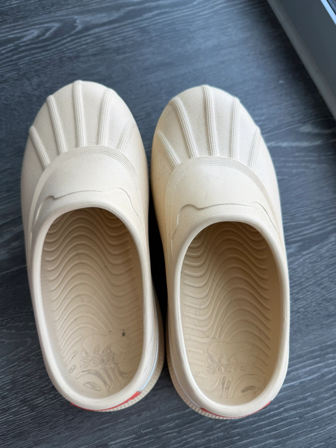 Sorel Slip-on Clogs Women's Size 7