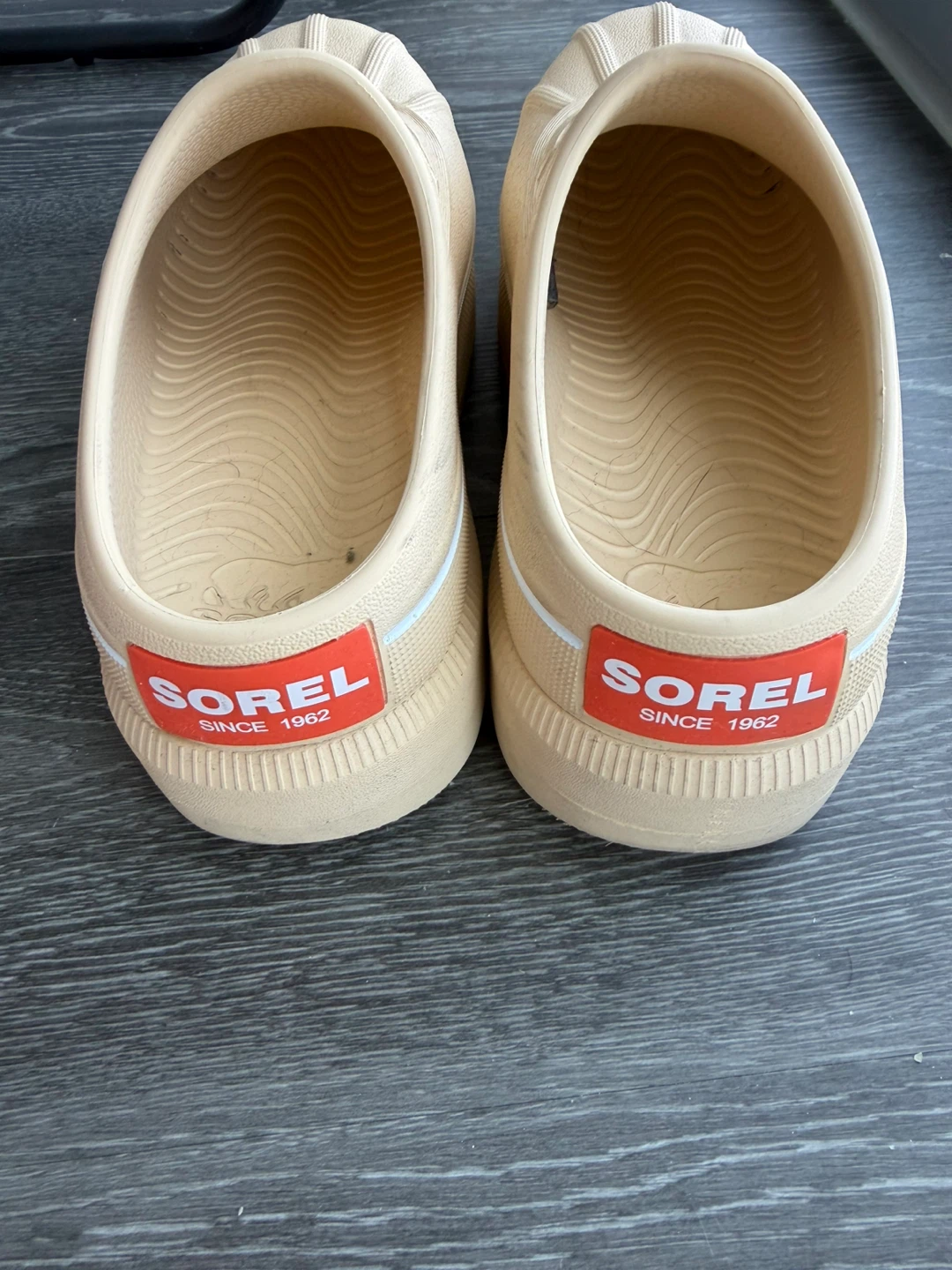 Sorel Slip-on Clogs Women's Size 7 - photo 2