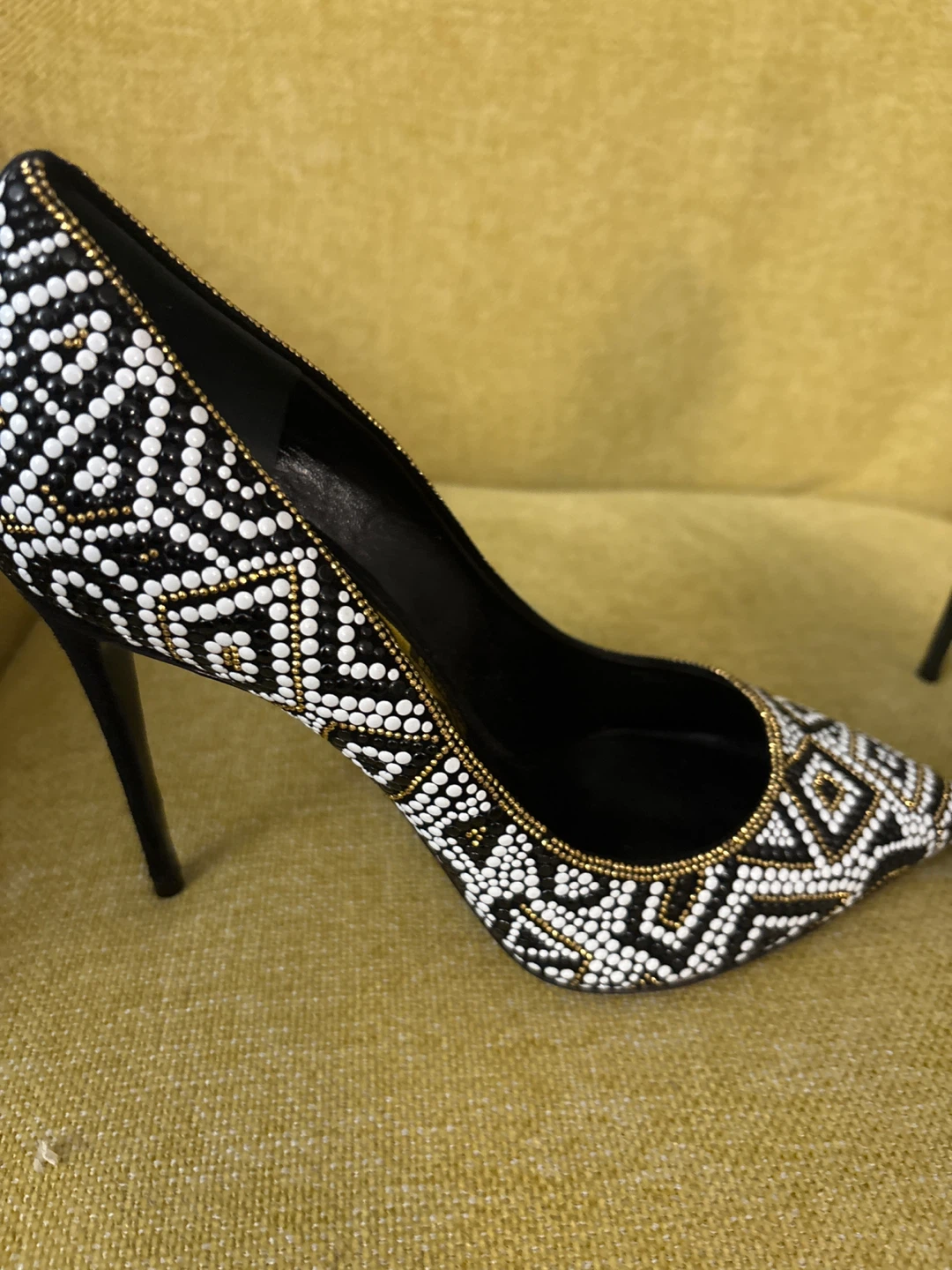 Salvatore Ferragamo Heels Black White Gold Beaded Pumps - photo 4