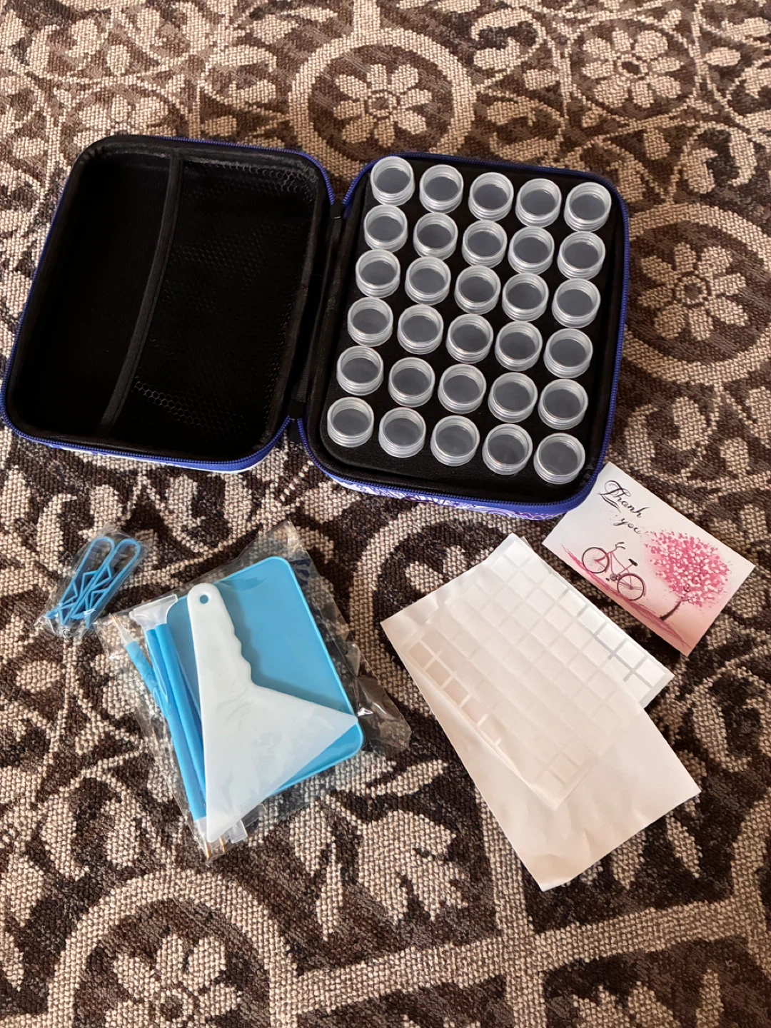 Diamond Painting Storage Case with 30 Jars and Tools - photo 3