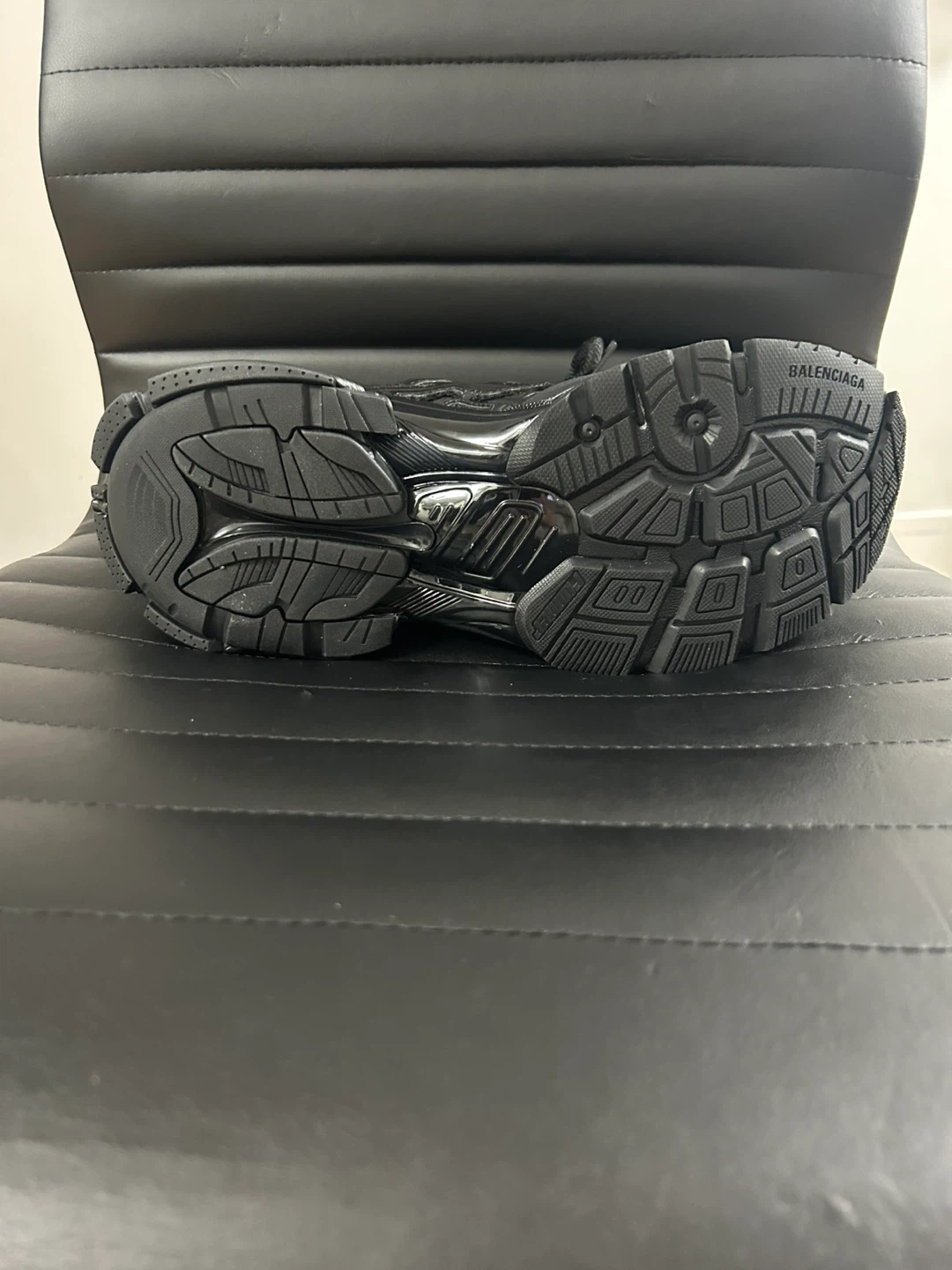 Balenciaga Runners (send offers) - photo 5